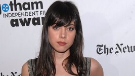 at-just-20-years-old-aubrey-plaza-had-a-stroke-1589221172.jpg